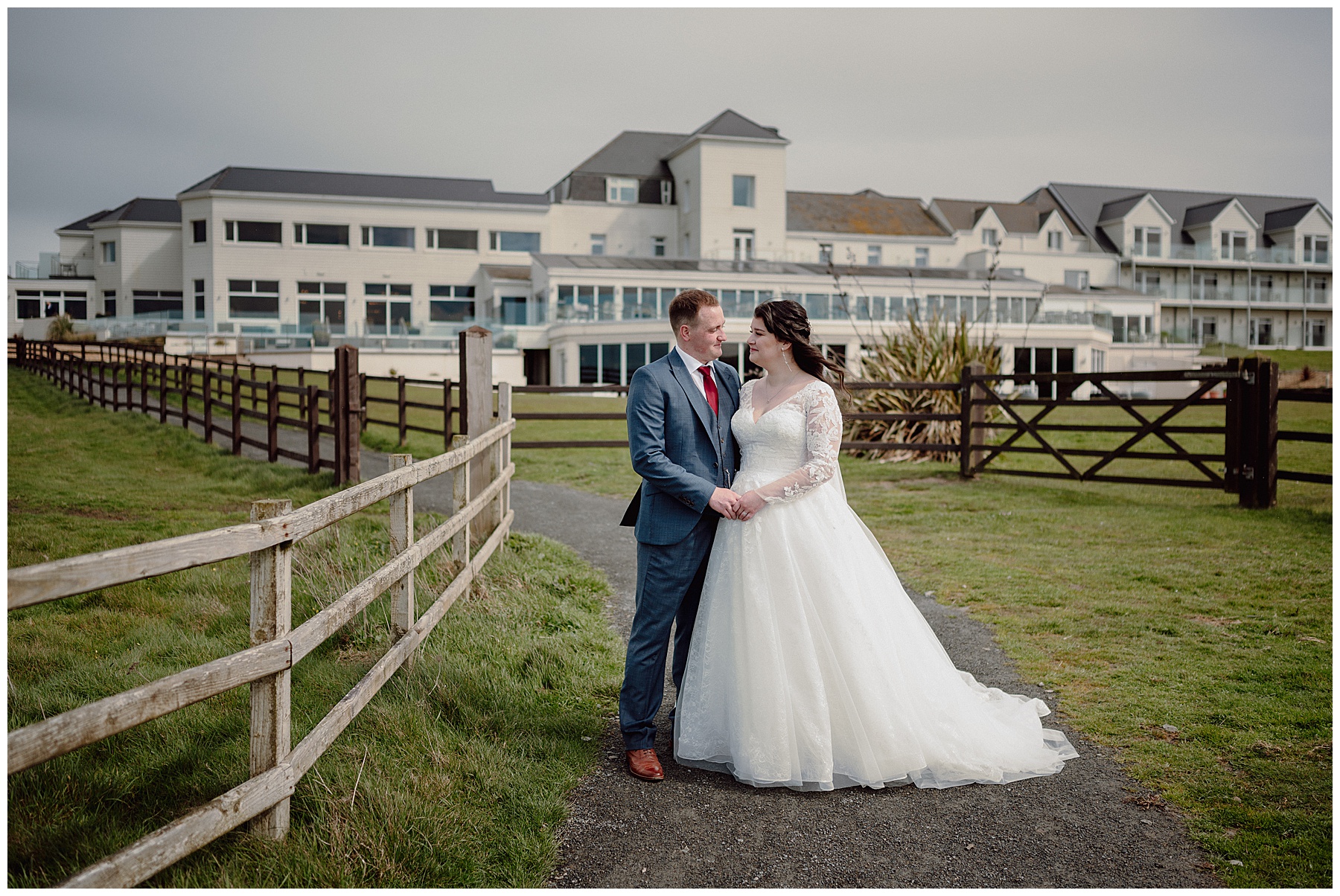Wedding Photos at Cliff Hotel with Bride & Groom